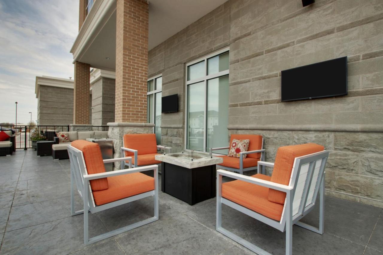 Holiday Inn & Suites Peoria At Grand Prairie By Ihg Exterior foto